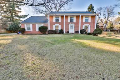 Main picture of 10820 Pebble Brook Ln