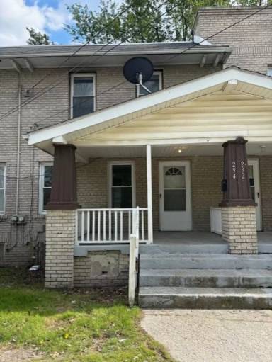 Main picture of 806 Sherman St