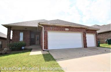 Main picture of 17605 Pond Walk Ct