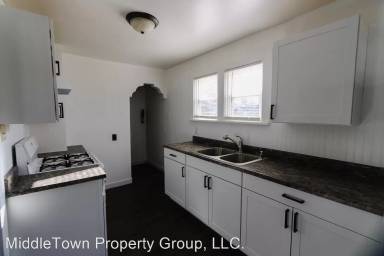 Main picture of 2213 S Beacon St