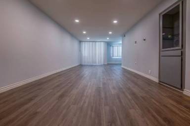 Main picture of 712 N Kings Rd