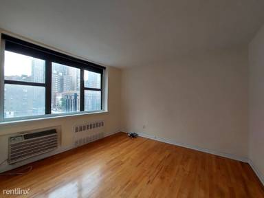 Main picture of 657 2nd Ave