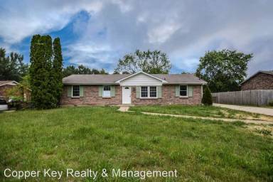 Main picture of 913 Garrettsburg Rd