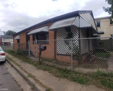 Main picture of 302 S Granby St