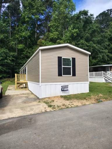 Main picture of 65 Poole Cir