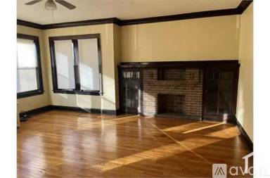 Main picture of 8017 S Carpenter St
