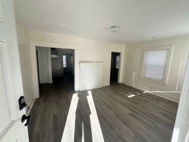 Main picture of 1220 N Lafayette St