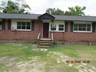 Main picture of 217 Highland Ave