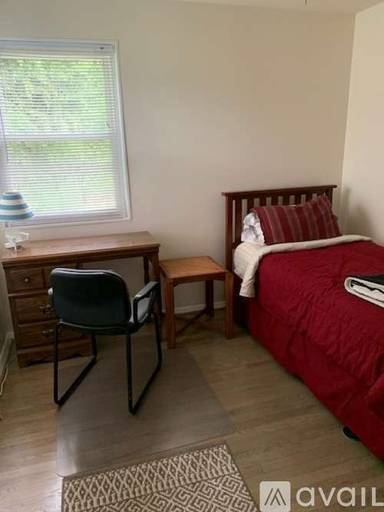 Main picture of 302 Taylor Ave