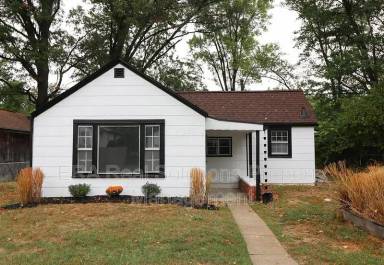 Main picture of 2704 Kilbourne Ave