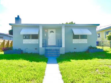 Main picture of 2771 SW 33rd Ave