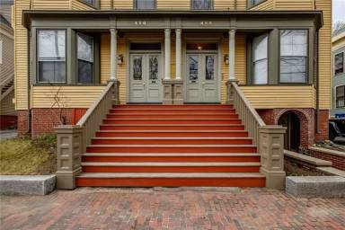 Main picture of 488 Cumberland Ave