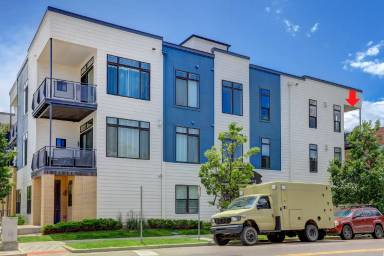 Main picture of 336 E 1st Ave