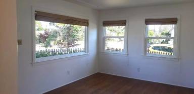 Main picture of 1380 49th Ave