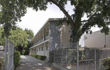 Main picture of 506 Redwood Ave