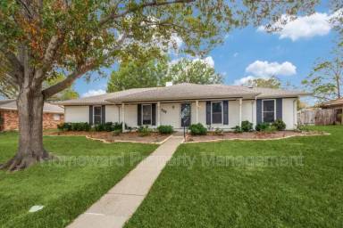 Main picture of 718 Knollridge Dr
