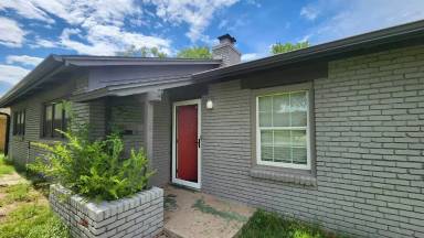 Main picture of 3701 NW 60th St