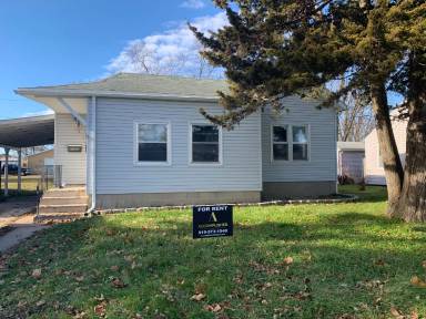 Main picture of 1102 S 27th St