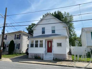 Main picture of 206 Montgomery Ave