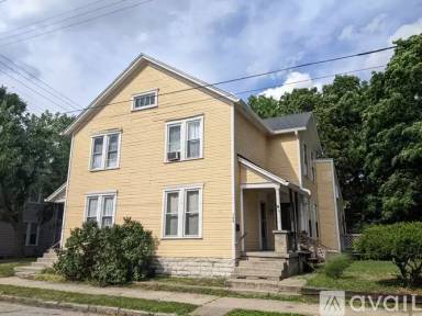 Main picture of 128 Jay St