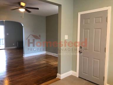 Main picture of 304 Berbro St