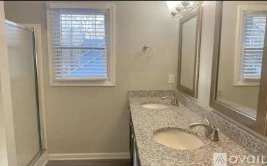 Main picture of 3211 W Fairmount Ave