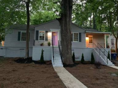 Main picture of 1220 Byewood Ln SW