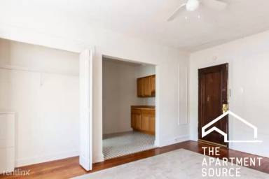 Main picture of 4531 N Ashland Ave