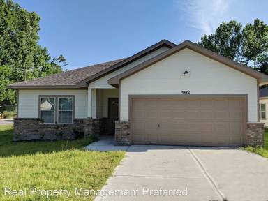 Main picture of 5601 Howell St
