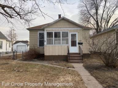 Main picture of 2535 Avenue B