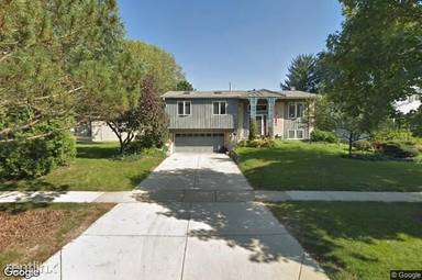 Main picture of 709 Cambridge Dr
