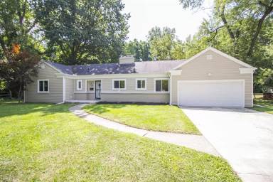 Main picture of 1809 Sandringham Dr