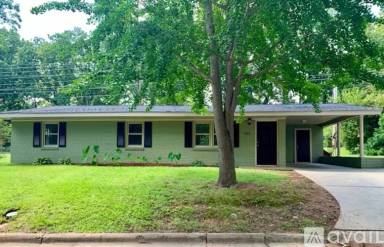 Main picture of 907 Boyce St
