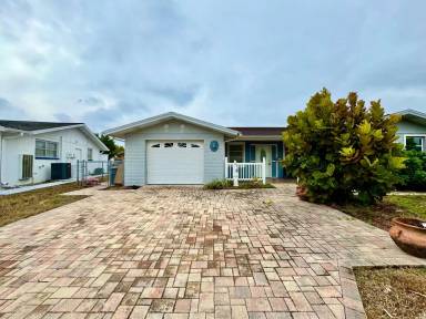 Main picture of 7514 Spirea Dr