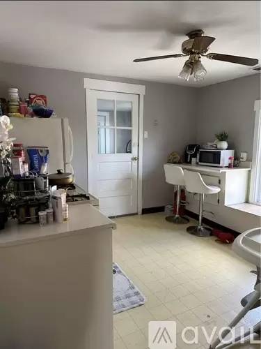 Main picture of 143 Cherry St