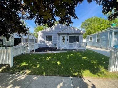 Main picture of 2033 Wrenson St