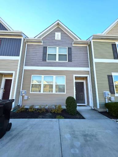 Main picture of 426 Creekbed Cir