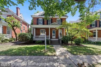 Main picture of 206 Rockwell Ter