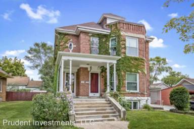 Main picture of 106 N Raynor Ave