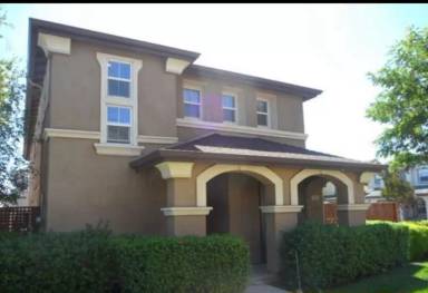 Main picture of 3087 Puffin Cir