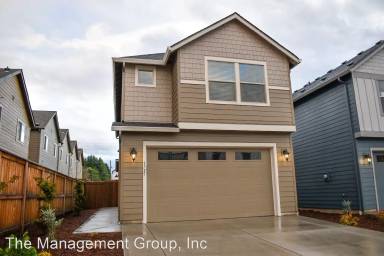Main picture of 5725 NE 59th Cir