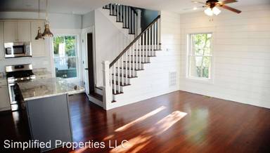 Main picture of 5 E Hampstead Sq
