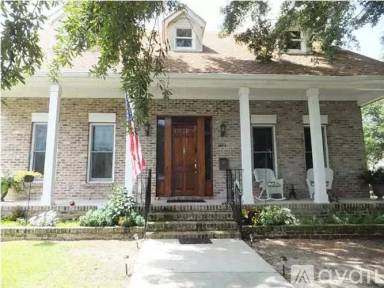 Main picture of 304 State St