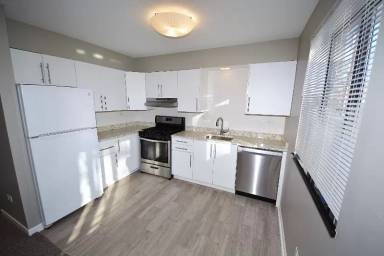 Main picture of 319 Bluff Ave
