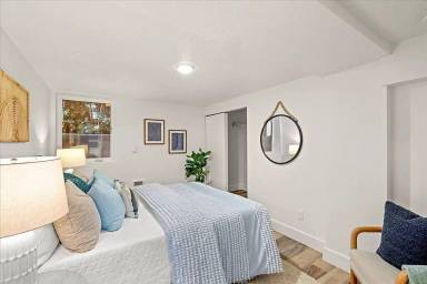 Main picture of 5764 NE Garfield Ave