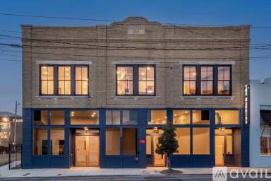 Main picture of 206 Tarboro St W