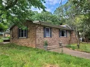 Main picture of 2715 Boles St