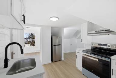 Main picture of 159 Connecticut Ave