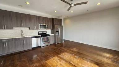 Main picture of 4428 N Sheridan Rd
