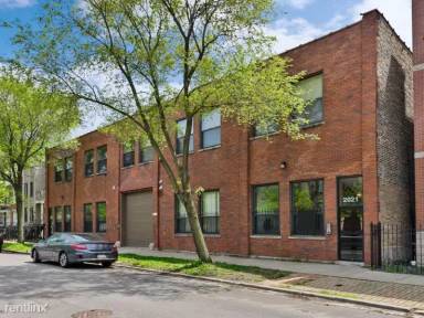 Main picture of 2015 W Race Ave
